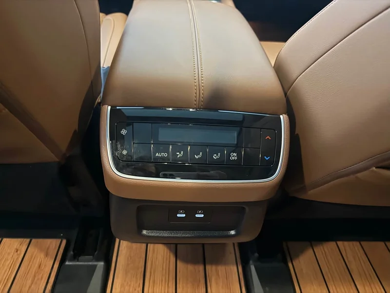 Nissan Pathfinder — фото 9
