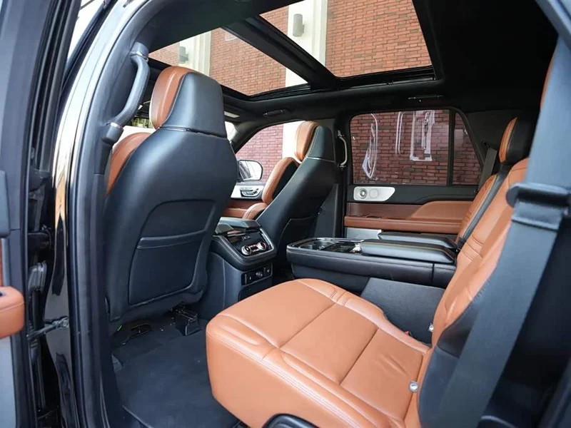 Lincoln Navigator — фото 12