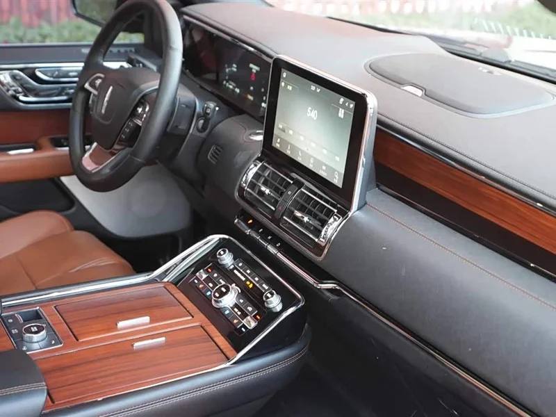 Lincoln Navigator — фото 14