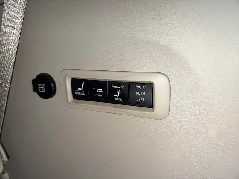 Jeep Grand Voyager Imported — фото 14