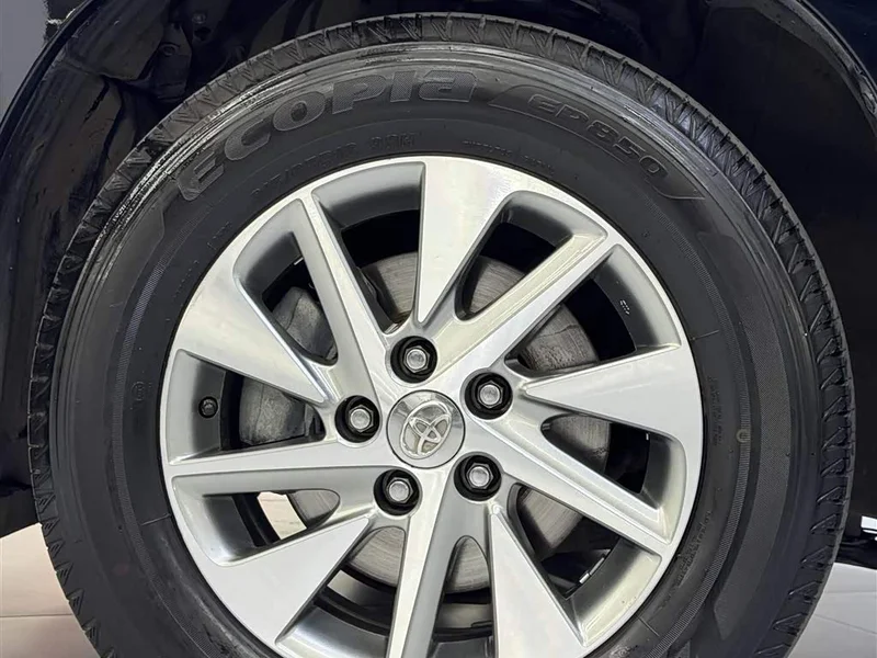 Toyota Alphard — фото 15