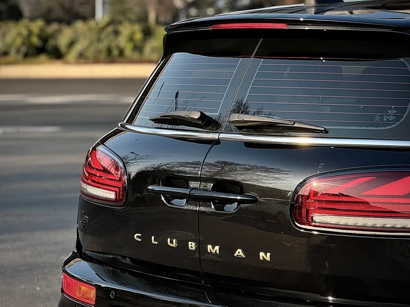MINI CLUBMAN — фото 14