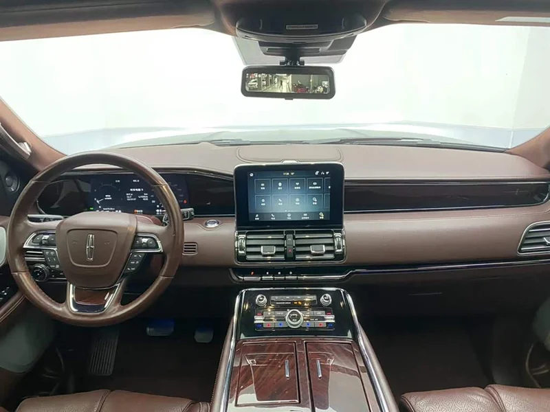 Lincoln Navigator — фото 14