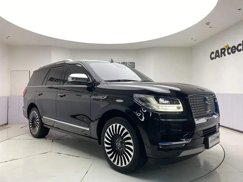 Lincoln Navigator — фото 2