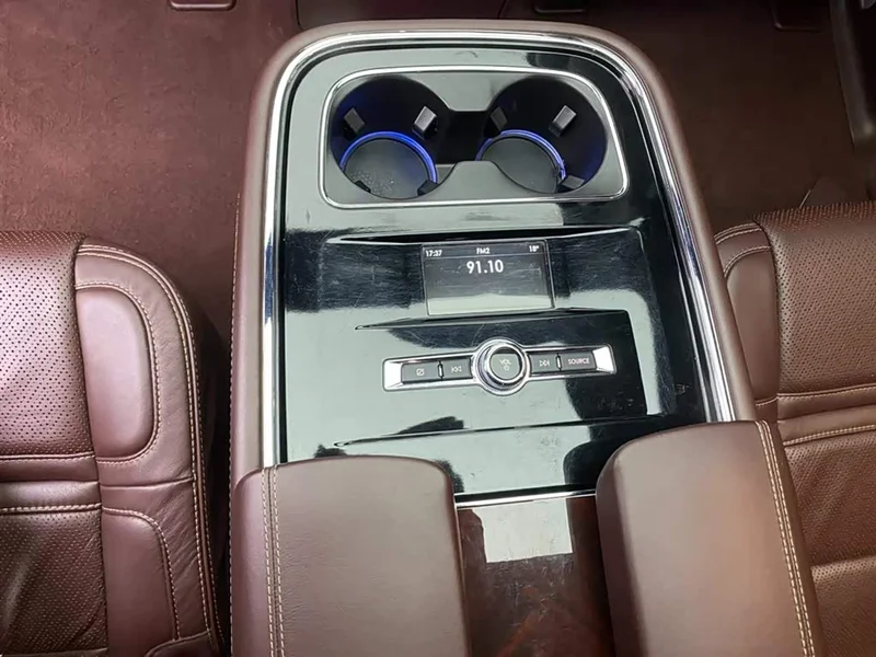 Lincoln Navigator — фото 21