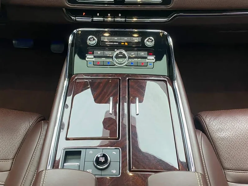 Lincoln Navigator — фото 24