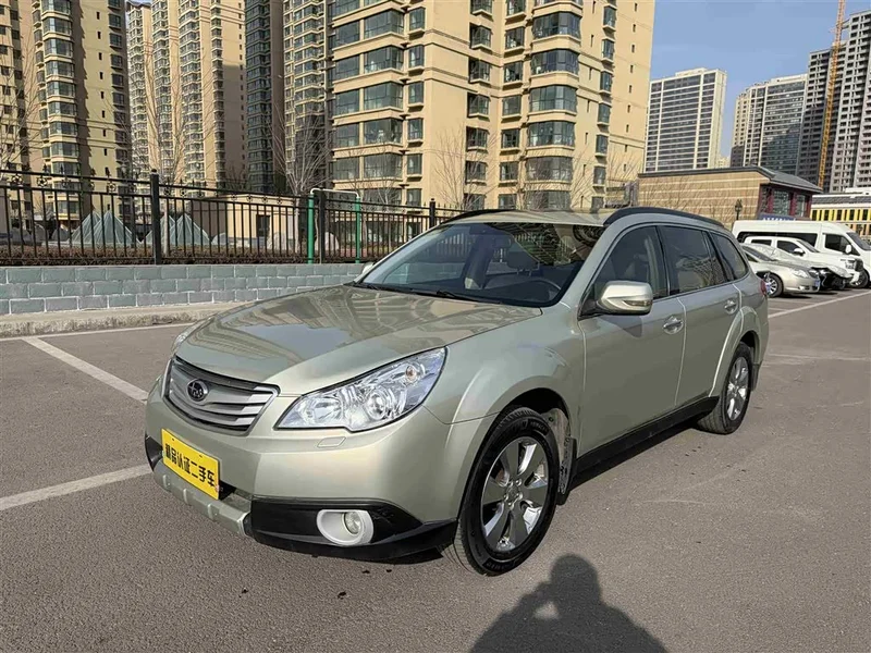 Subaru Outback — фото 1