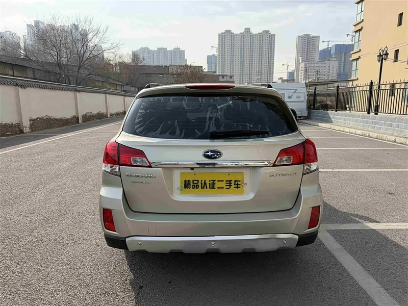 Subaru Outback — фото 16