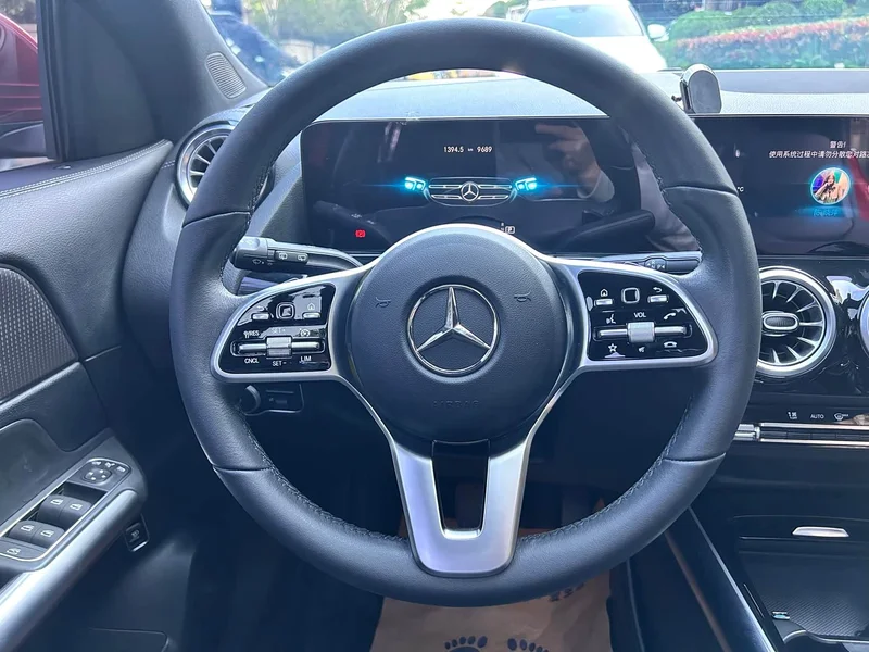 Mercedes-Benz GLA — фото 16