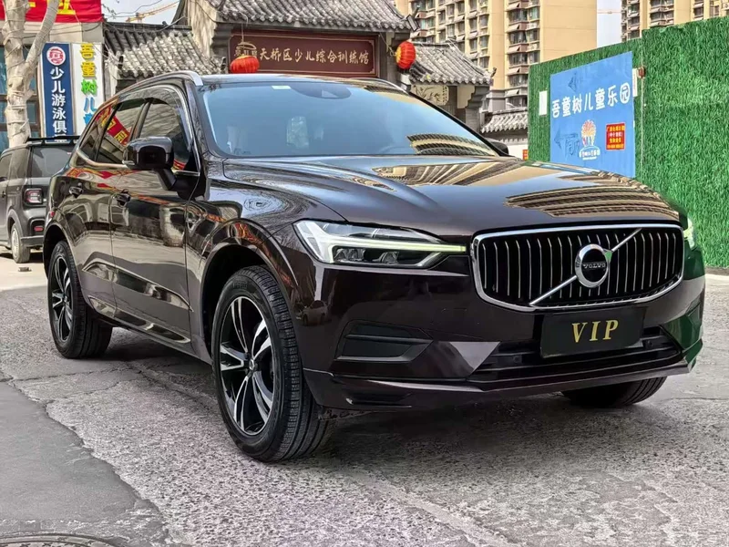 Volvo XC60 — фото 2