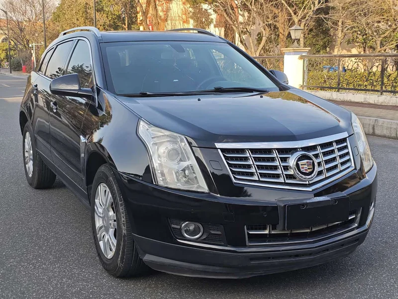 Cadillac SRX — фото 3