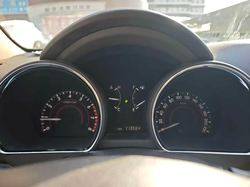 Toyota Highlander — фото 11