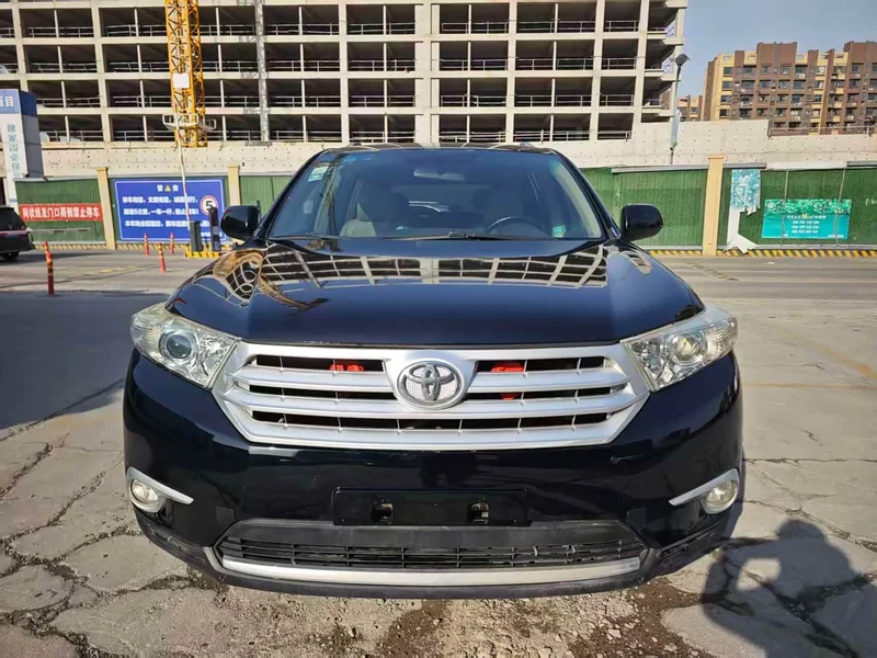 Toyota Highlander — фото 2