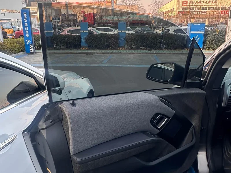 BMW i3 — фото 9