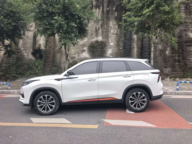 Changan CS75PLUS — фото 4