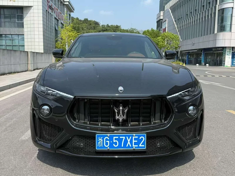 Maserati Levante — фото 2