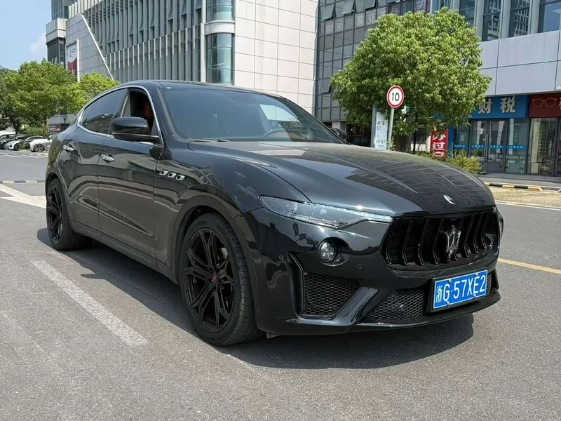 Maserati Levante — фото 3