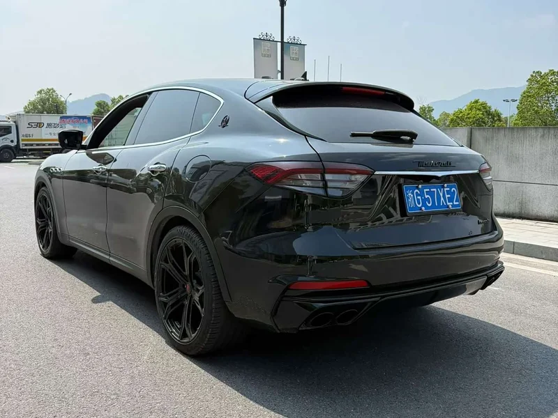 Maserati Levante — фото 9