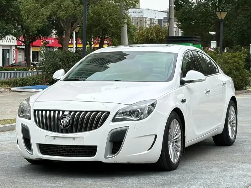 Buick Regal — фото 1