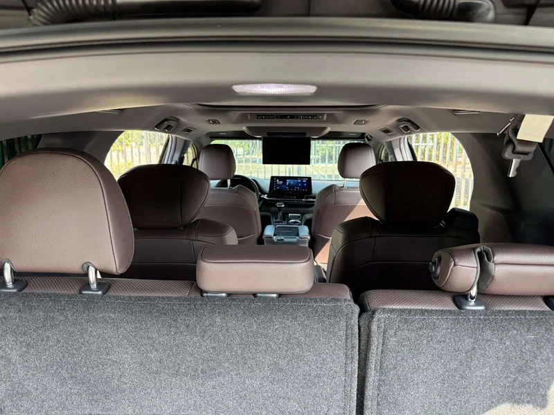 Toyota Sienna — фото 15