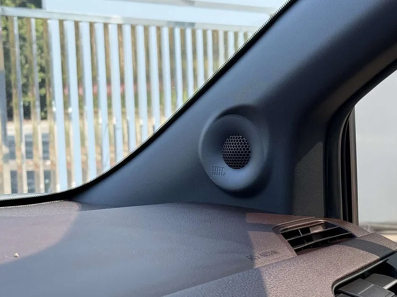 Toyota Sienna — фото 9