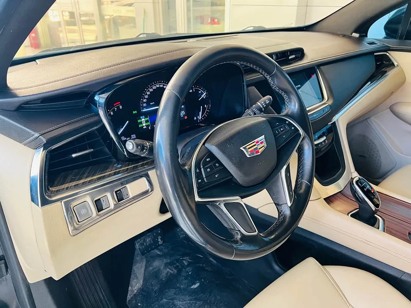 Cadillac XT5 — фото 12