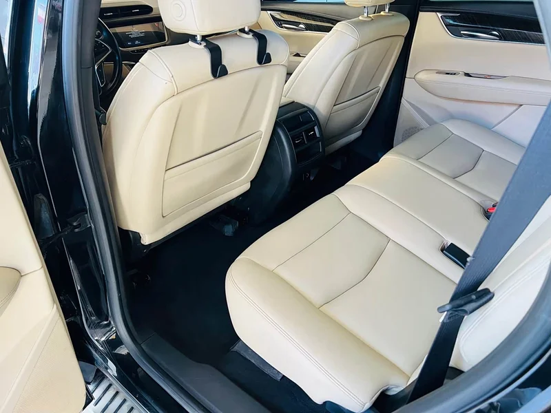 Cadillac XT5 — фото 20
