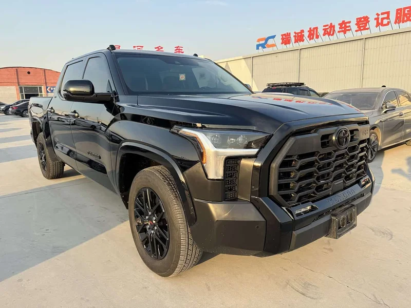 Toyota Tundra — фото 3