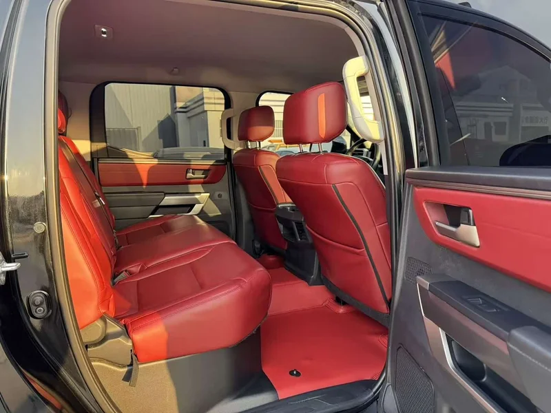 Toyota Tundra — фото 8