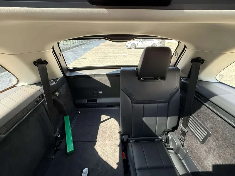 Land Rover Discovery — фото 15