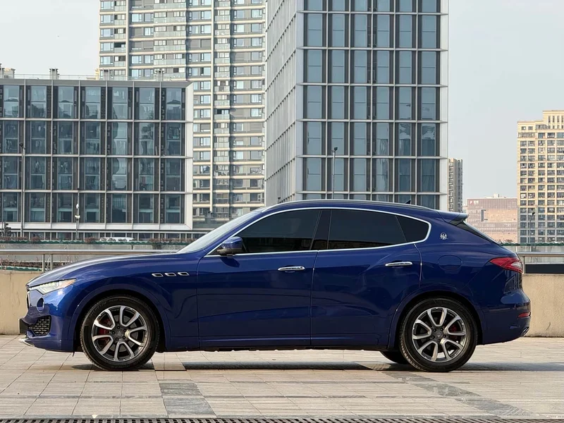 Maserati Levante — фото 2