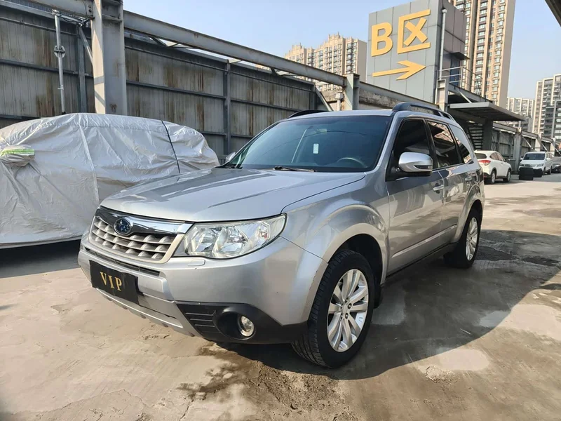 Subaru Forester — фото 1