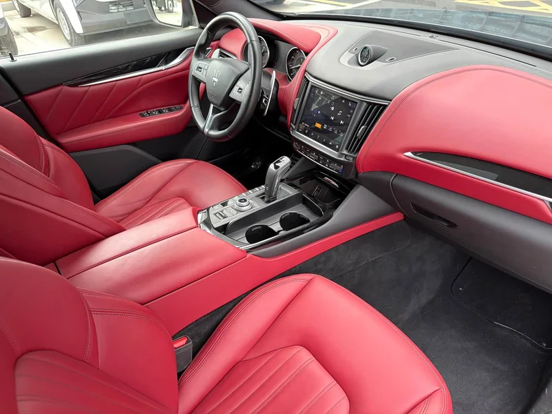 Maserati Levante — фото 13