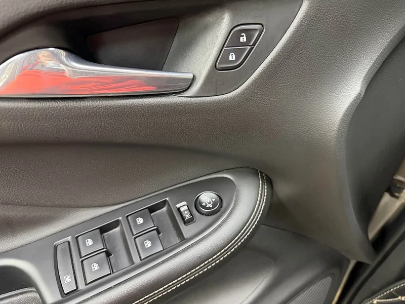 Buick Envision Plus — фото 17