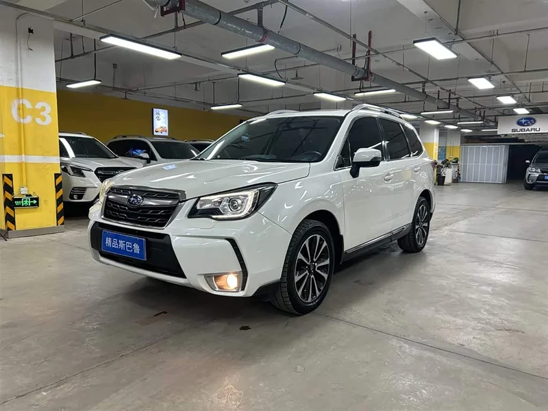Subaru Forester — фото 1