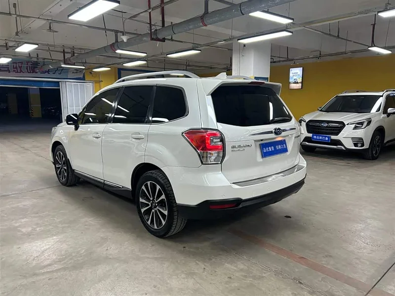 Subaru Forester — фото 6