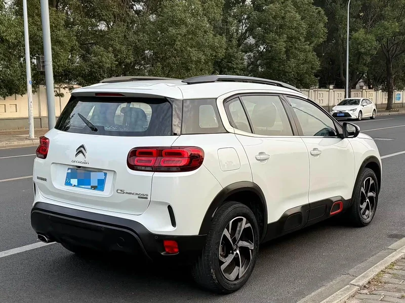 Peugeot C5 Aircross — фото 4