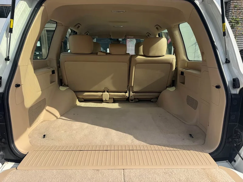 Toyota Land Cruiser (Imported) — фото 19