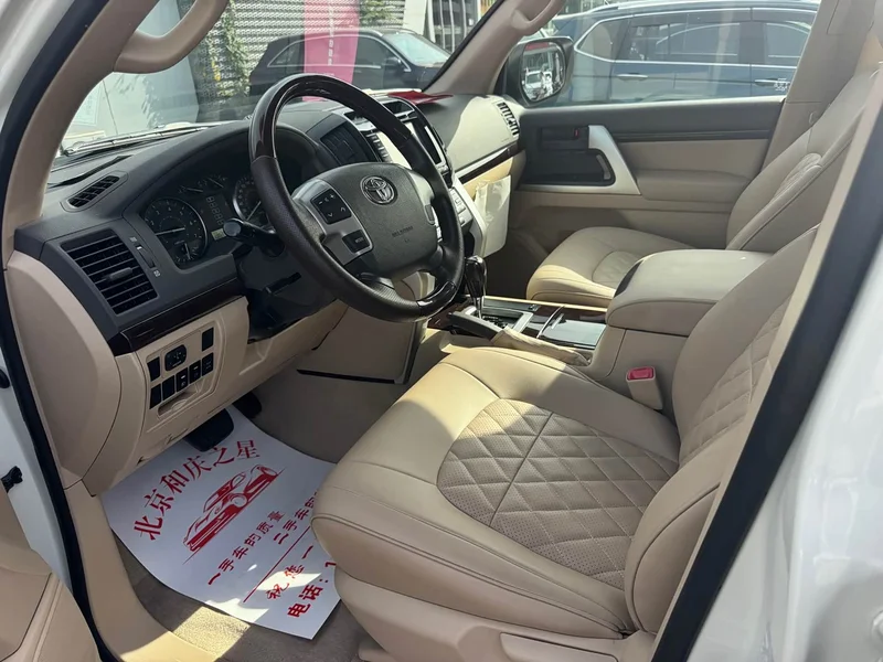 Toyota Land Cruiser (Imported) — фото 7