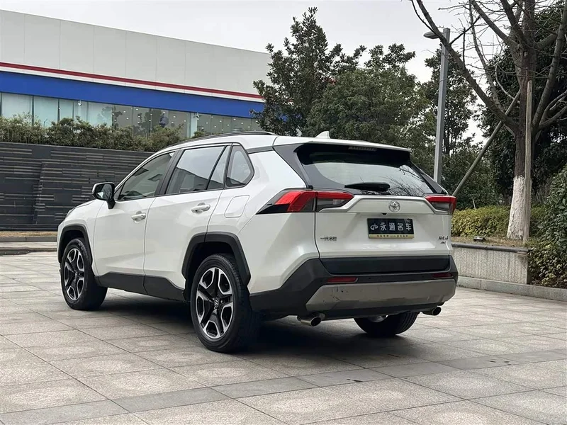Toyota RAV4 Rongfang — фото 10