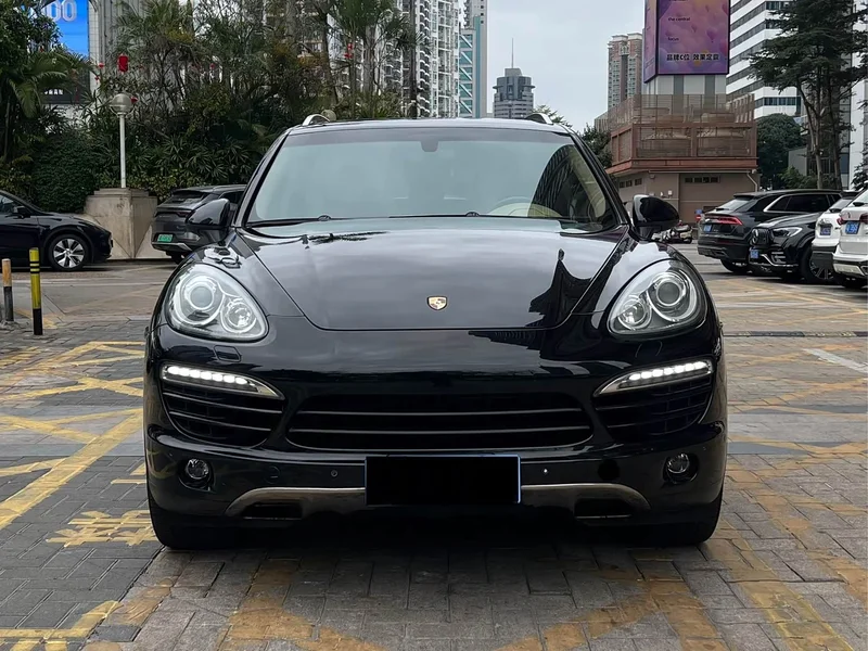 Porsche Cayenne — фото 2