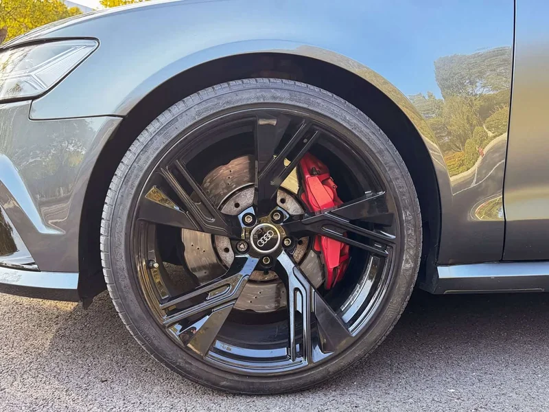 Audi RS 6 — фото 11
