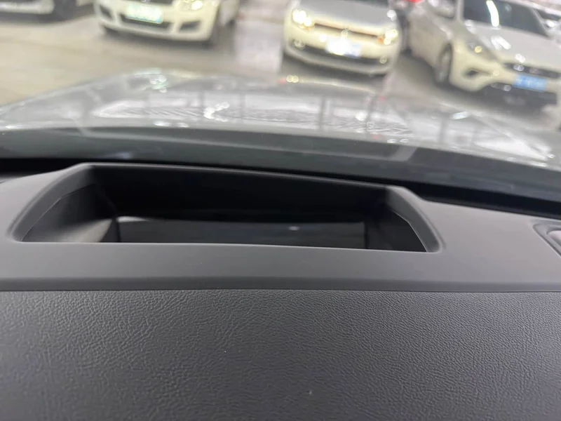 Jeep Renegade — фото 14