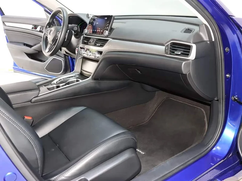 Honda Accord — фото 8