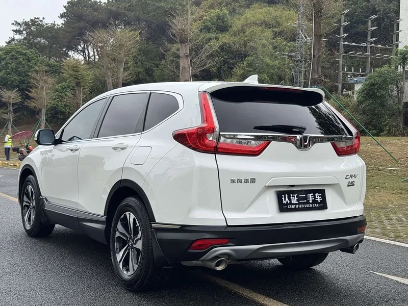 Honda CR-V — фото 11