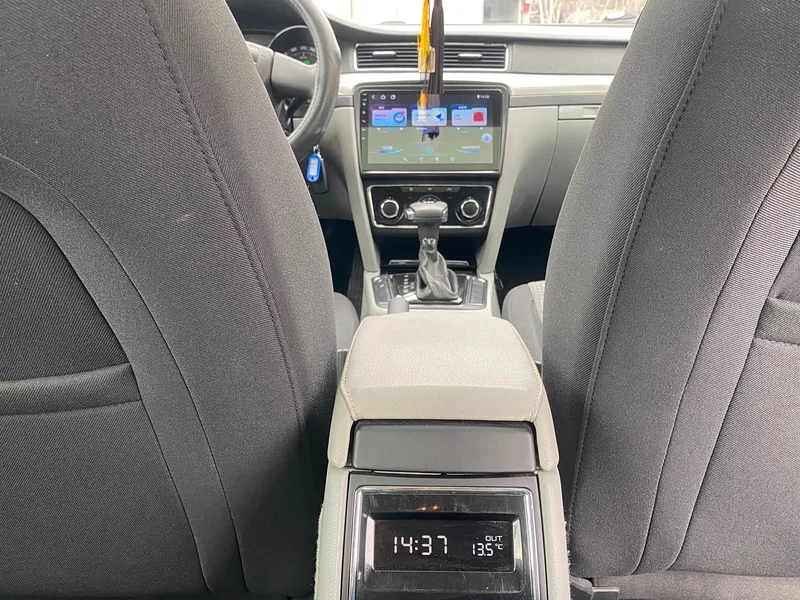 Volkswagen Superb — фото 11