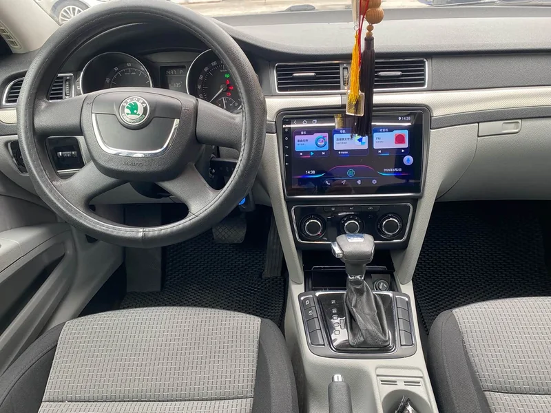 Volkswagen Superb — фото 5