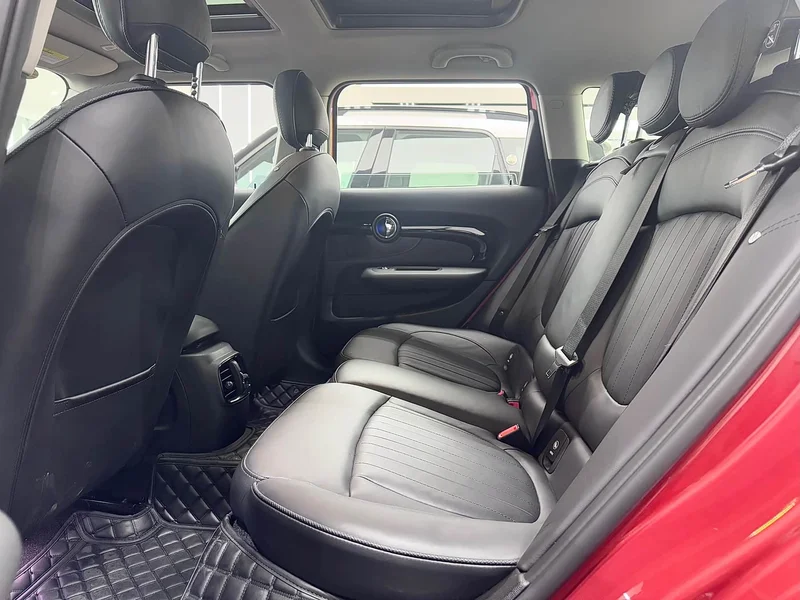 MINI CLUBMAN — фото 11