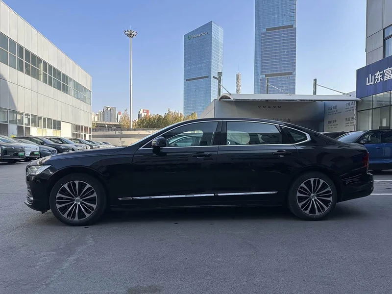 Volvo S90 — фото 9