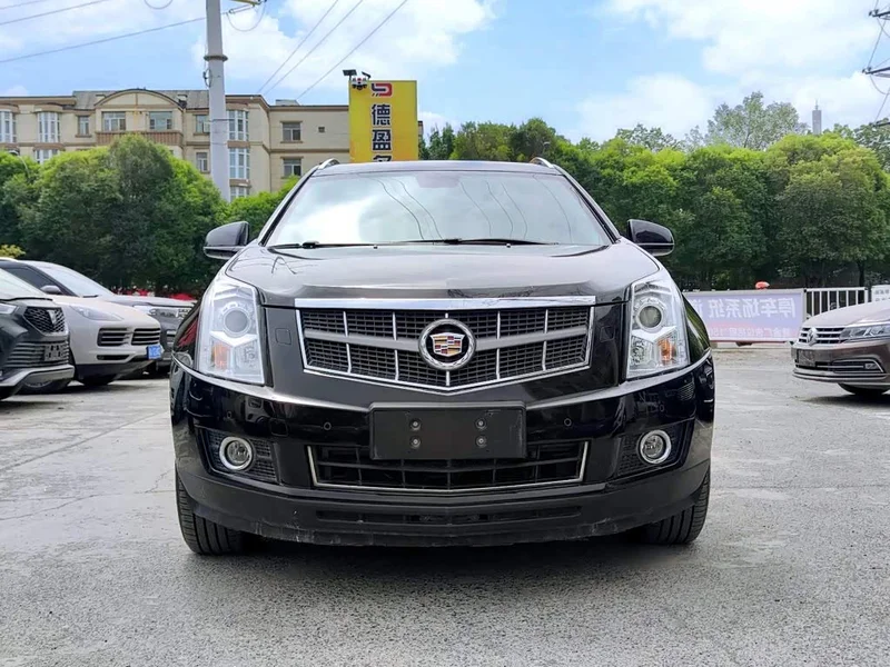 Cadillac SRX — фото 2